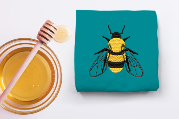 Realistic Mini Bee: A Sweet Touch for Handmade Gifts